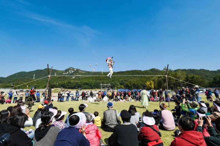 봄바람 따라 왕실 나들이, 양주 왕실축제·장흥자생수목원·장욱진미술관